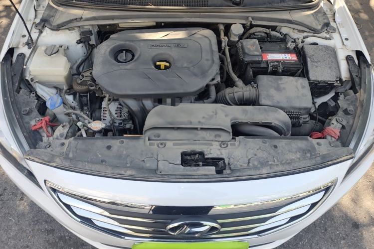 Used Hyundai Mistra 2016 1.8L Automatic Smart GLS Engine Bay