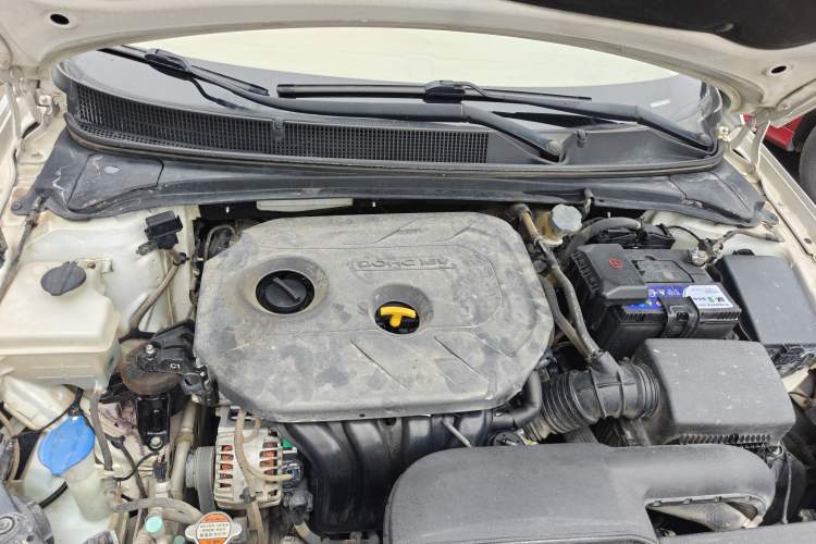 Used Hyundai Mistra 2016 1.8L Automatic Smart GLS Engine Bay