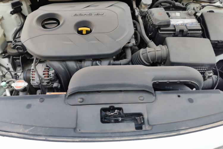 Used Hyundai Mistra 2016 1.8L Automatic Deluxe DLX Model Engine Bay