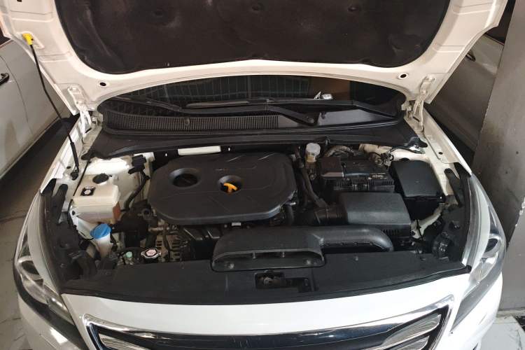 Used Hyundai Mistra 2016 1.8L Automatic Smart GLS Engine Bay