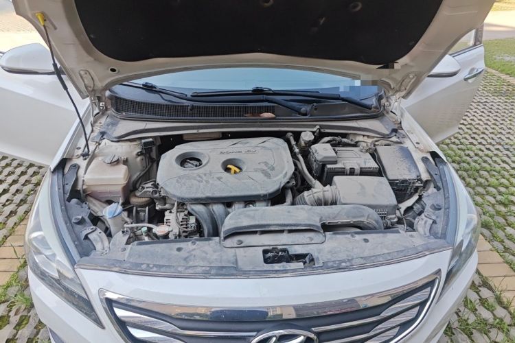 Used Hyundai Mistra 2016 1.8L Automatic Smart GLS Engine Bay