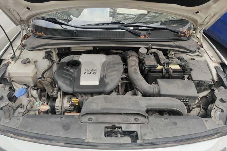 Used Hyundai Mistra 2016 1.6T Automatic Smart GLS Engine Bay