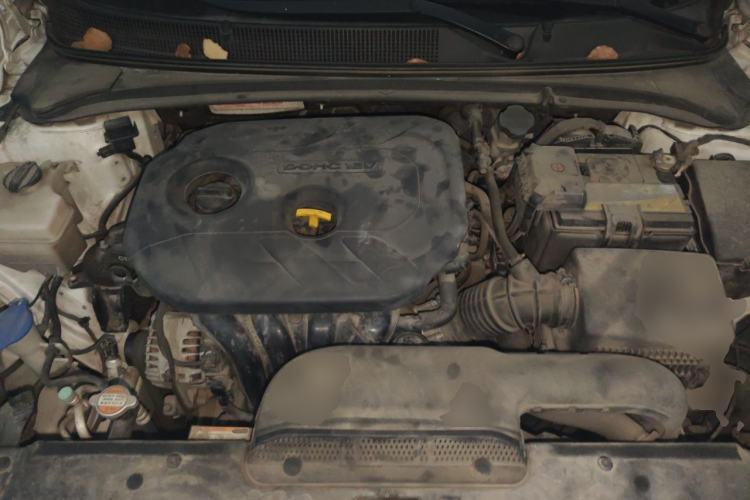 Used Hyundai Mistra 2016 1.8L Automatic Smart GLS Engine Bay