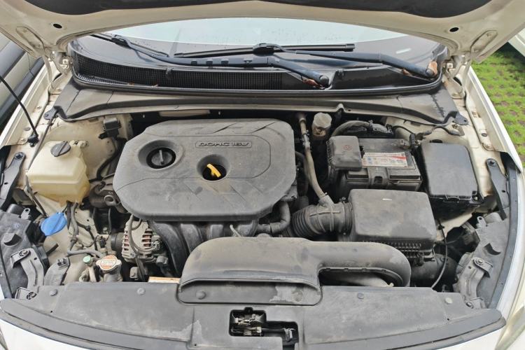 Used Hyundai Mistra 2016 1.8L Automatic Smart GLS Engine Bay