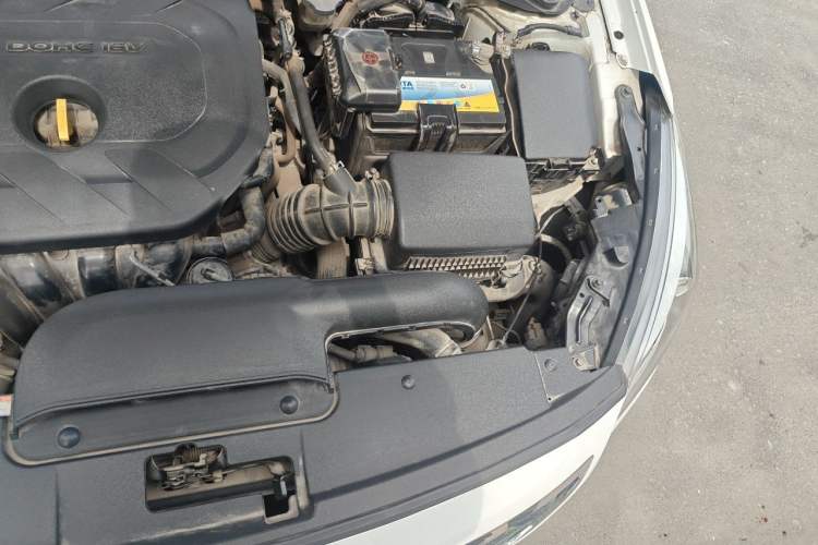 Used Hyundai Mistra 2016 1.8L Automatic Deluxe DLX Model Engine Bay Left