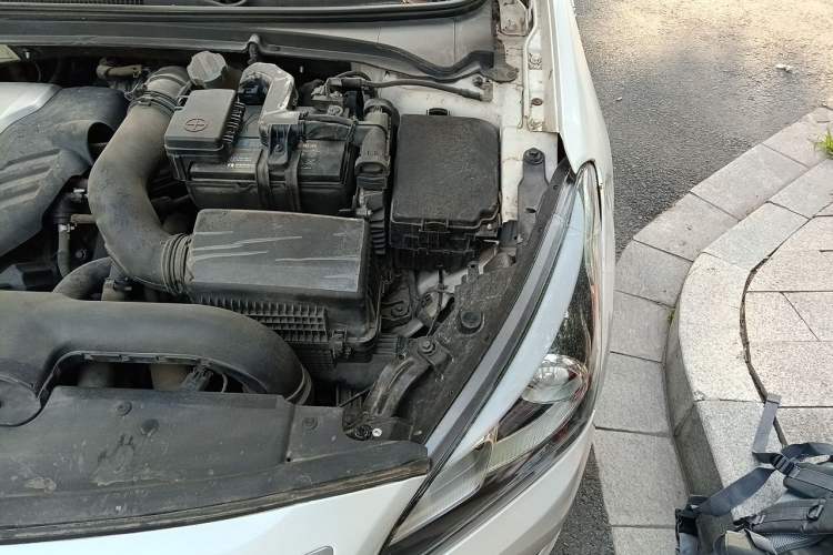 Used Hyundai Mistra 2016 1.6T Automatic Smart GLS Engine Bay Left