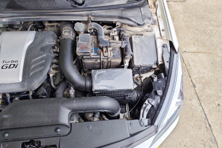 Used Hyundai Mistra 2016 1.6T Automatic Smart GLS Engine Bay Left