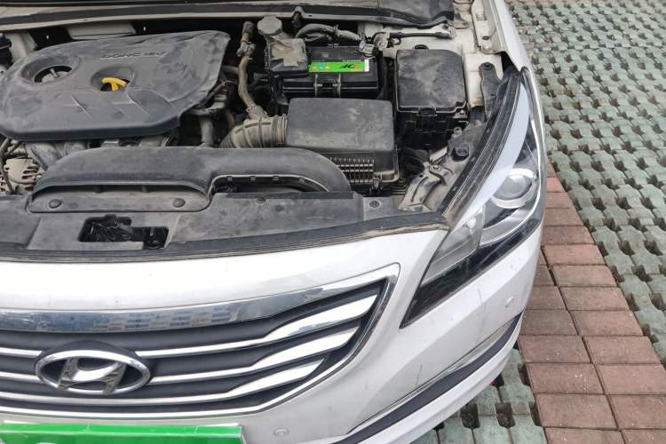 Used Hyundai Mistra 2016 1.8L Automatic Smart GLS Engine Bay Left