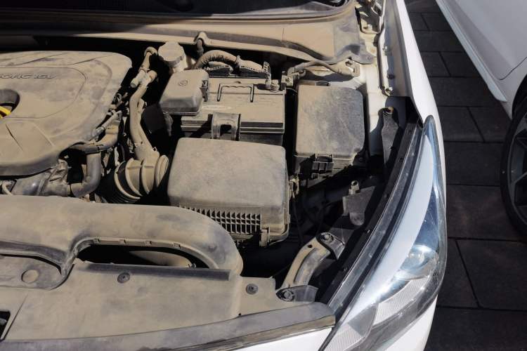 Used Hyundai Mistra 2016 1.8L Automatic Smart GLS Engine Bay Left