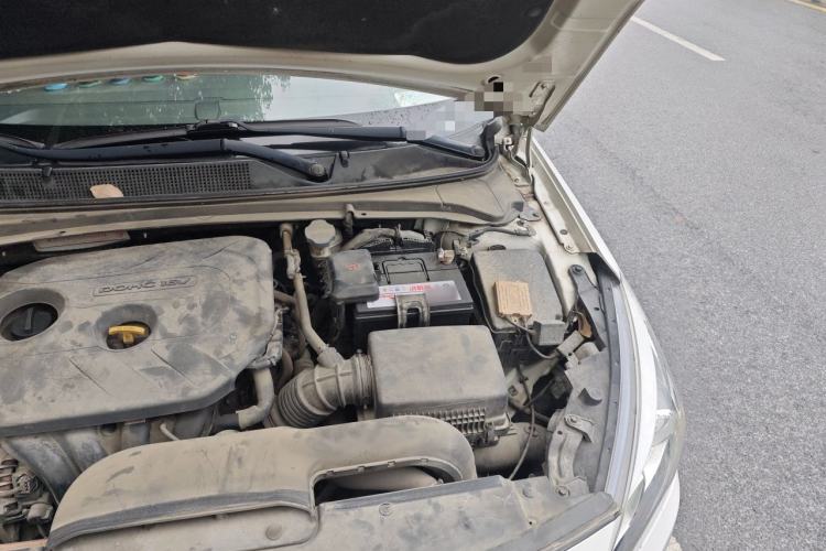 Used Hyundai Mistra 2016 1.8L Automatic Deluxe DLX Model Engine Bay Left