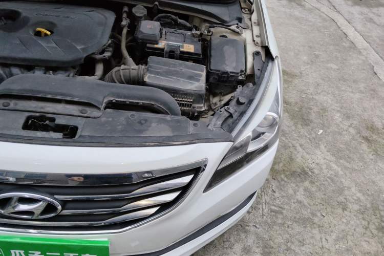 Used Hyundai Mistra 2016 1.8L Automatic Smart GLS Engine Bay Left