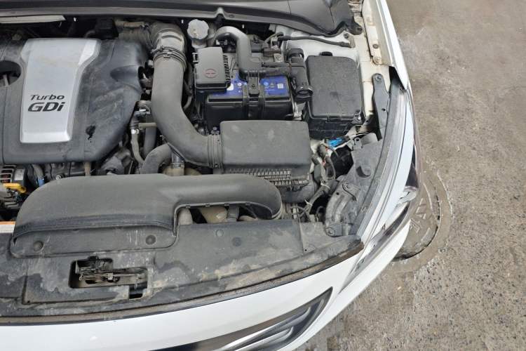 Used Hyundai Mistra 2016 1.6T Automatic Smart GLS Engine Bay Left