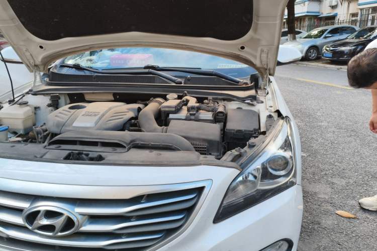 Used Hyundai Mistra 2016 1.6T Automatic Flagship TOP Model Engine Bay Left