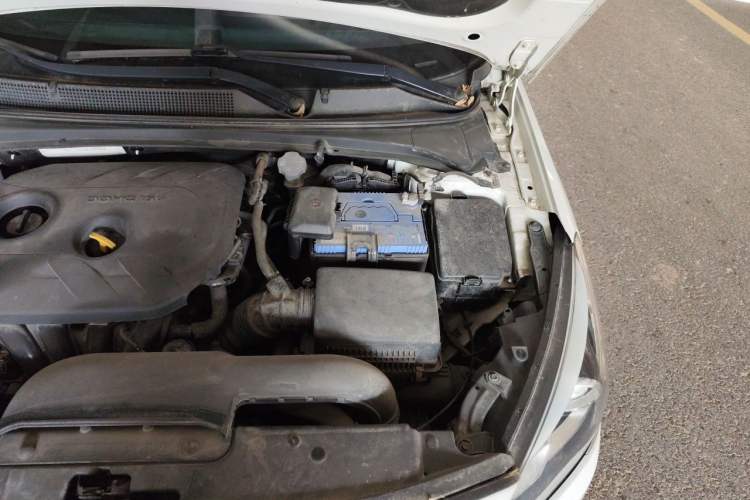 Used Hyundai Mistra 2016 1.8L Automatic Smart GLS Engine Bay Left