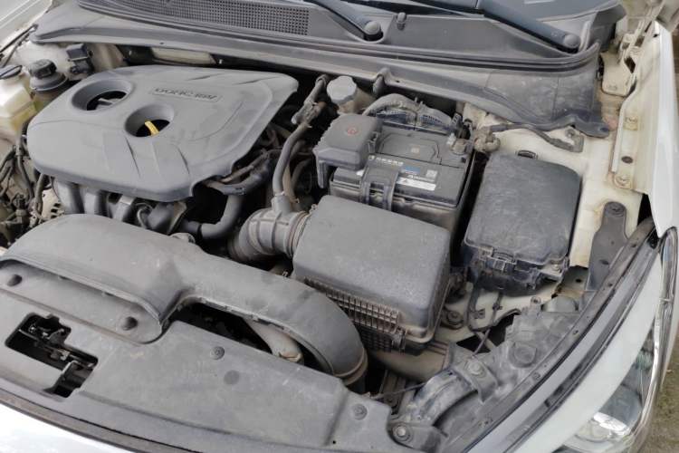 Used Hyundai Mistra 2016 1.8L Automatic Smart GLS Engine Bay Left