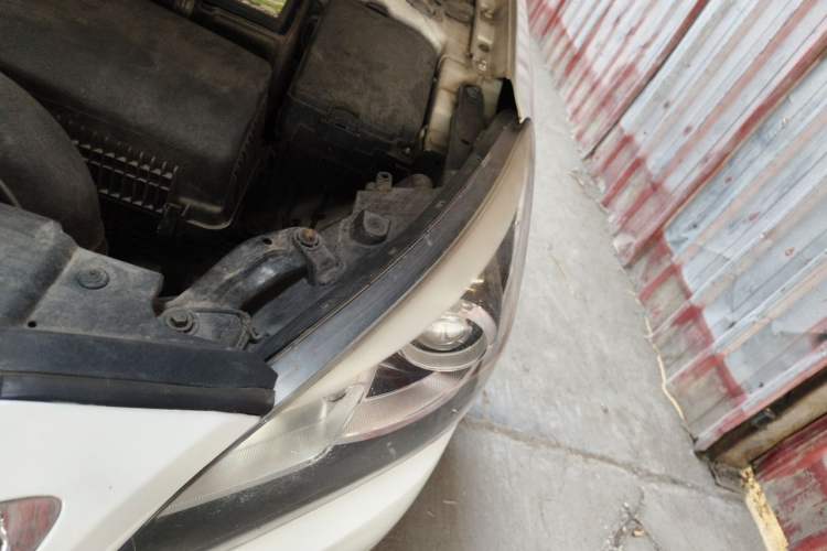 Used Hyundai Mistra 2016 1.8L Automatic Smart GLS Engine Bay Left