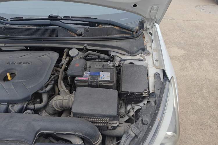 Used Hyundai Mistra 2016 1.8L Automatic Deluxe DLX Model Engine Bay Left