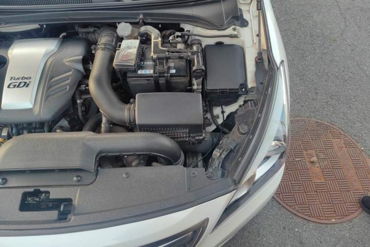 Used Hyundai Mistra 2016 1.6T Automatic Flagship TOP Model Engine Bay Left