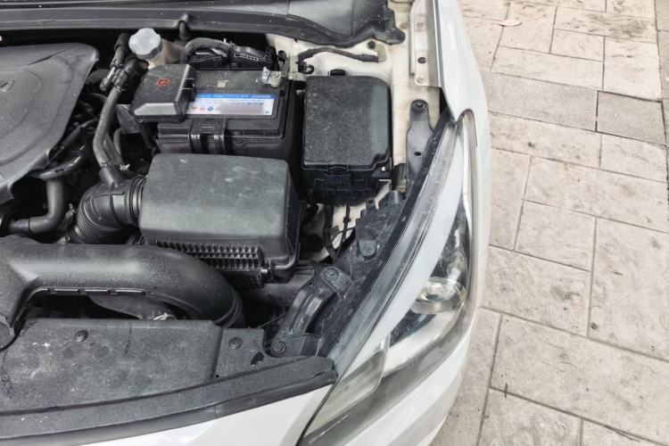 Used Hyundai Mistra 2016 1.8L Automatic Smart GLS Engine Bay Left