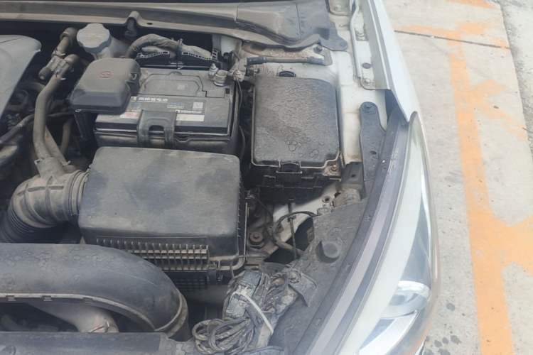 Used Hyundai Mistra 2016 1.8L Automatic Deluxe DLX Model Engine Bay Left