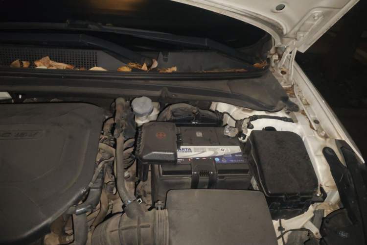 Used Hyundai Mistra 2016 1.8L Automatic Deluxe DLX Model Engine Bay Left