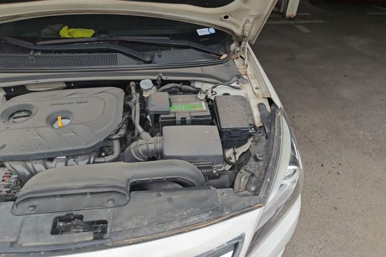 Used Hyundai Mistra 2016 1.8L Automatic Smart GLS Engine Bay Left