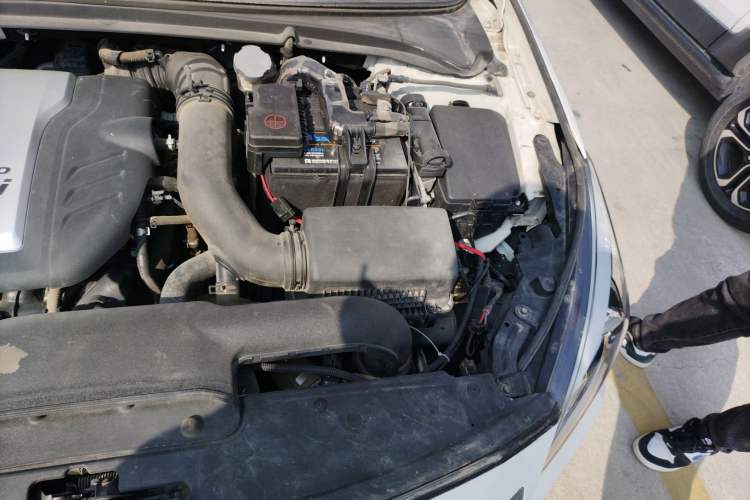 Used Hyundai Mistra 2016 1.6T Automatic Smart GLS Engine Bay Left