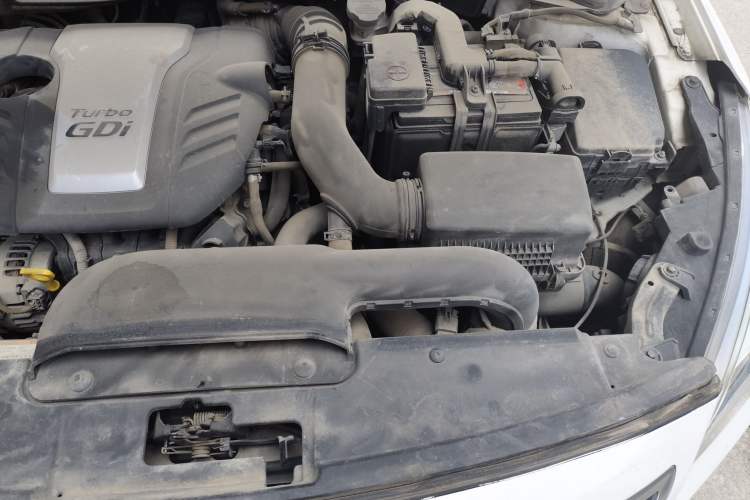 Used Hyundai Mistra 2016 1.6T Automatic Smart GLS Engine Bay Left