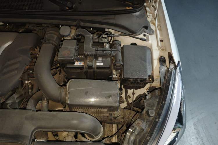 Used Hyundai Mistra 2016 1.6T Automatic Smart GLS Engine Bay Left