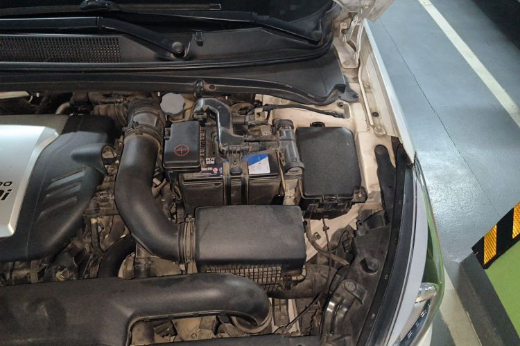 Used Hyundai Mistra 2016 1.6T Automatic Smart GLS Engine Bay Left