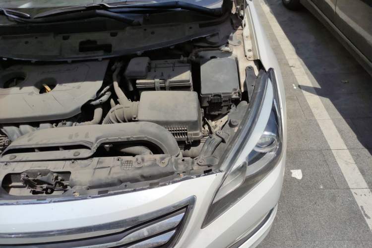 Used Hyundai Mistra 2016 1.8L Automatic Smart GLS Engine Bay Left
