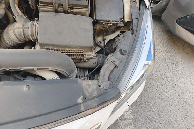 Used Hyundai Mistra 2016 1.8L Automatic Smart GLS Engine Bay Left
