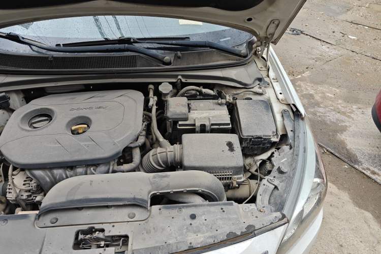 Used Hyundai Mistra 2016 1.8L Automatic Deluxe DLX Model Engine Bay Left
