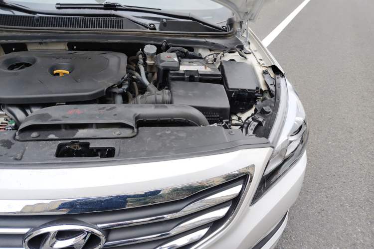Used Hyundai Mistra 2016 1.8L Automatic Smart GLS Engine Bay Left