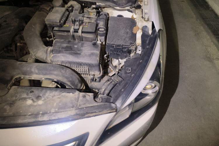 Used Hyundai Mistra 2016 1.6T Automatic Smart GLS Engine Bay Left