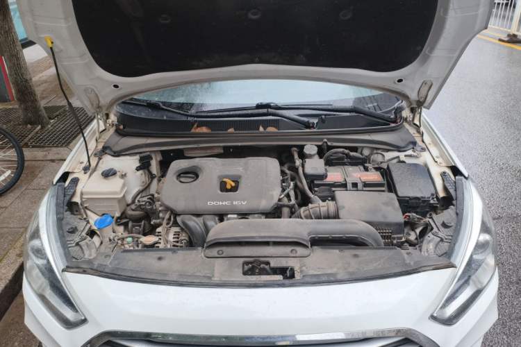 Used Hyundai Mistra 2016 1.8L Automatic Deluxe DLX Model Engine Bay