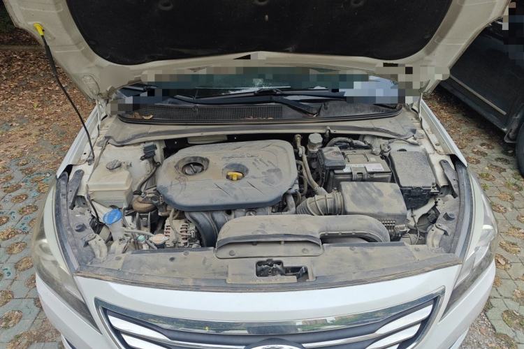 Used Hyundai Mistra 2016 1.8L Automatic Smart GLS Engine Bay
