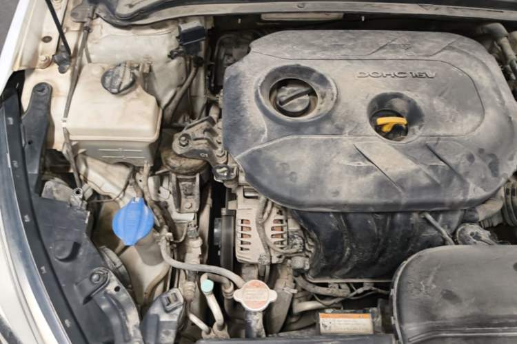 Used Hyundai Mistra 2016 1.8L Automatic Deluxe DLX Model Engine Bay Right