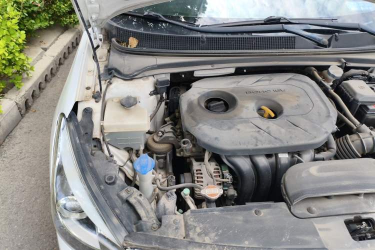 Used Hyundai Mistra 2016 1.8L Automatic Smart GLS Engine Bay Right