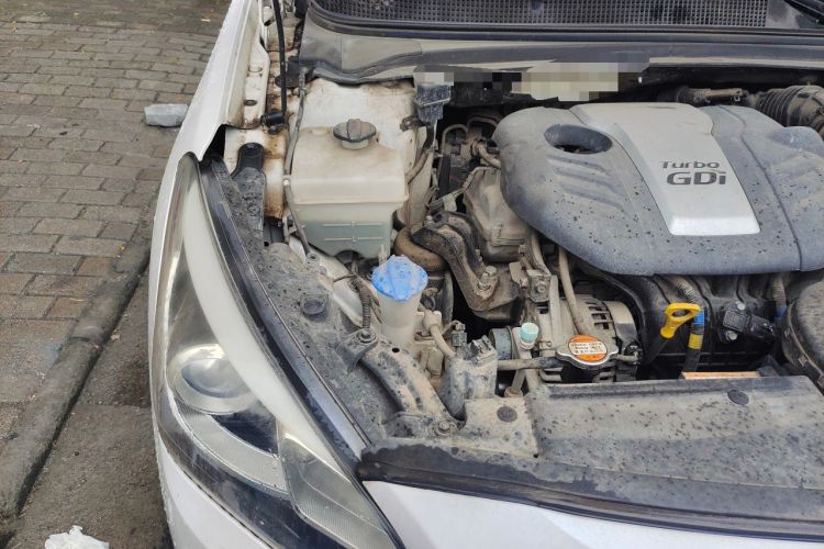 Used Hyundai Mistra 2016 1.6T Automatic Smart GLS Engine Bay Right