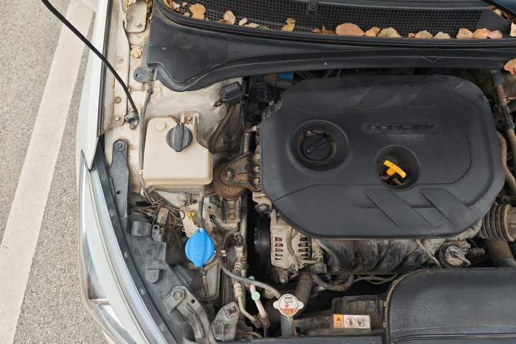Used Hyundai Mistra 2016 1.8L Automatic Smart GLS Engine Bay Right