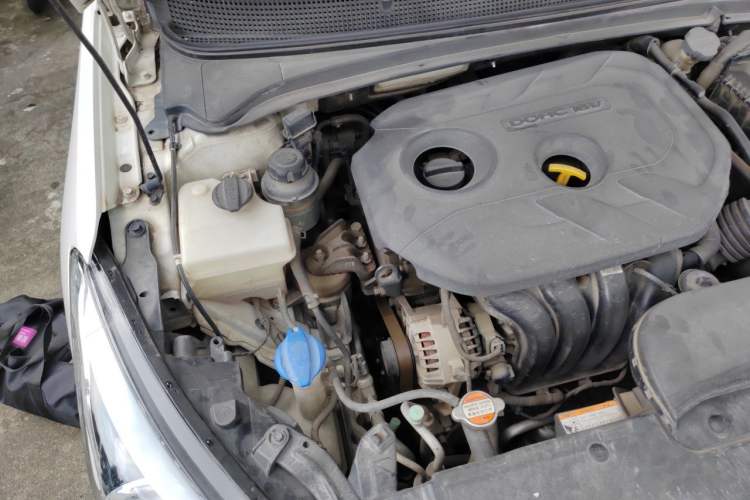 Used Hyundai Mistra 2016 1.8L Automatic Smart GLS Engine Bay Right