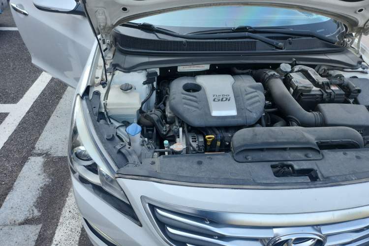 Used Hyundai Mistra 2016 1.6T Automatic Flagship TOP Model Engine Bay Right