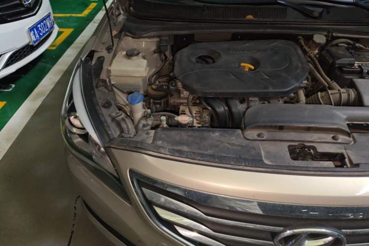 Used Hyundai Mistra 2016 1.8L Automatic Smart GLS Engine Bay Right