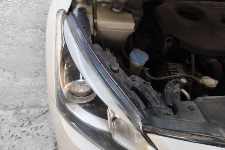 Used Hyundai Mistra 2016 1.8L Automatic Smart GLS Engine Bay Right