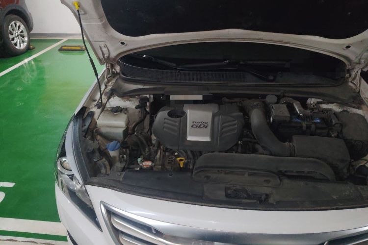 Used Hyundai Mistra 2016 1.6T Automatic Smart GLS Engine Bay Right