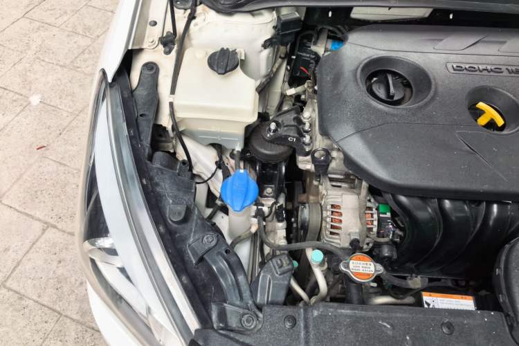 Used Hyundai Mistra 2016 1.8L Automatic Smart GLS Engine Bay Right