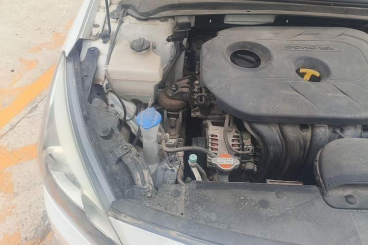 Used Hyundai Mistra 2016 1.8L Automatic Deluxe DLX Model Engine Bay Right