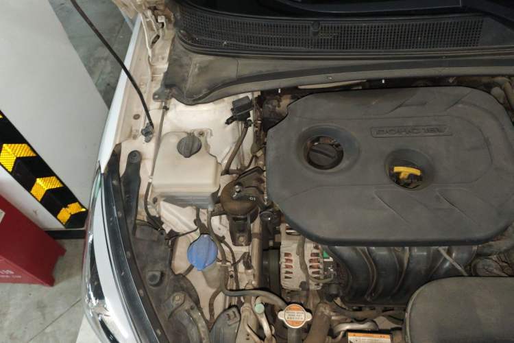 Used Hyundai Mistra 2016 1.8L Automatic Smart GLS Engine Bay Right