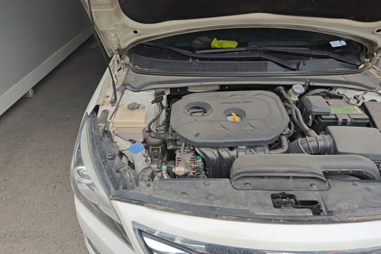 Used Hyundai Mistra 2016 1.8L Automatic Smart GLS Engine Bay Right